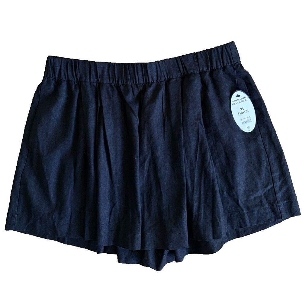 Women’s Black Elastic Waist Pleated Skort